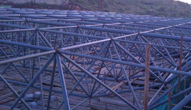 东丽概述网架加工公司对网架保温隔热的办法